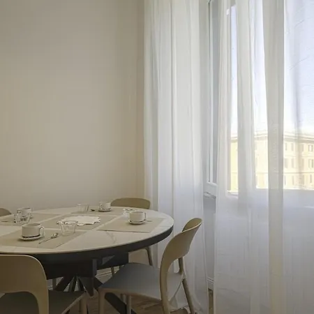 Vatican Cloud Luxury Modern Apartman *