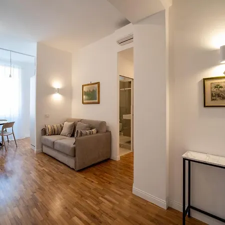 Vatican Cloud Luxury Modern Apartman