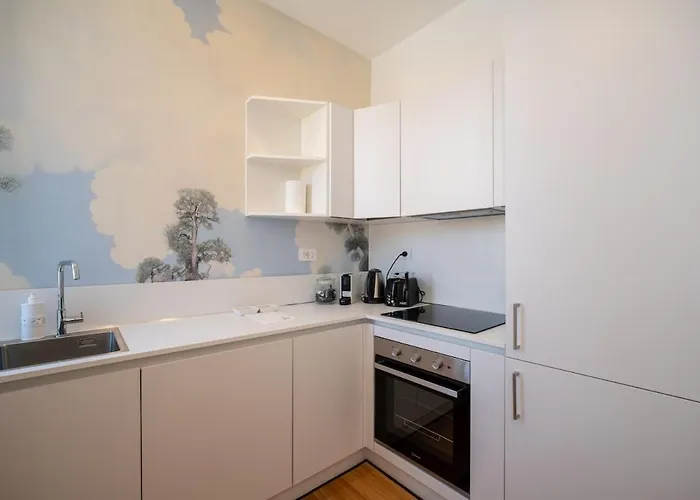 Vatican Cloud Luxury Modern *