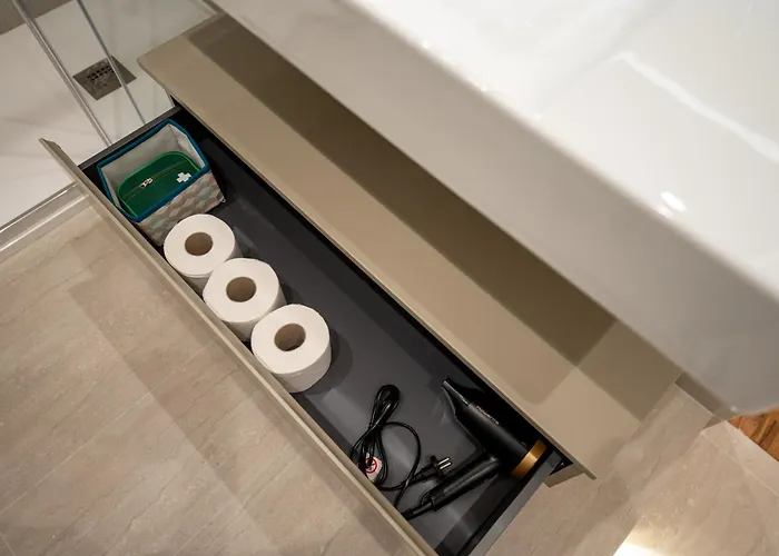 Vatican Cloud Luxury Modern *