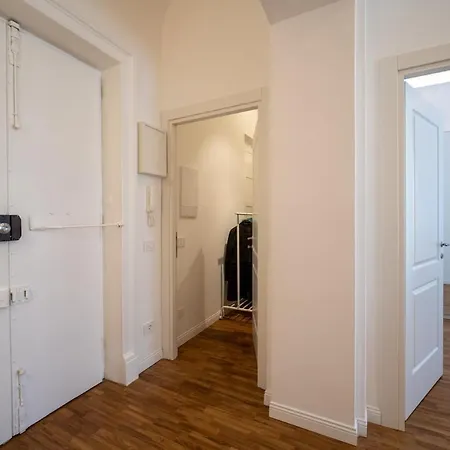 Vatican Cloud Luxury Modern 公寓